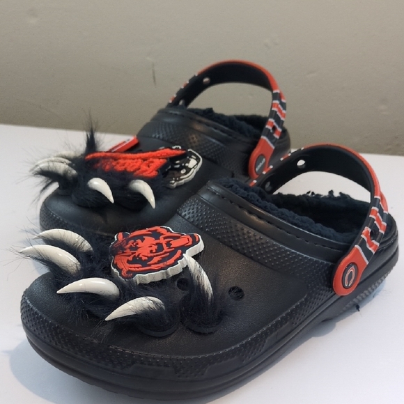 Chicago Bears Crocs - Picture 1 of 7